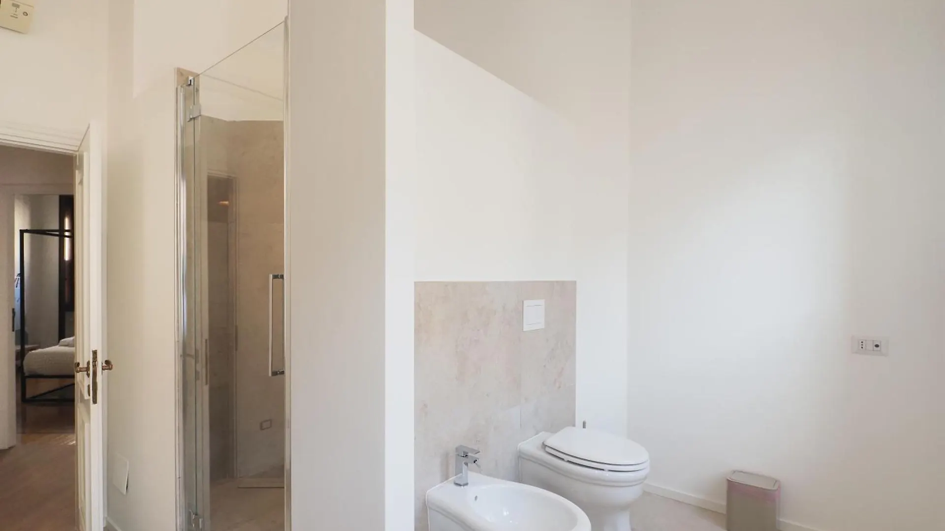 Homnest I Milano Duomo Penthouse Apartment Milan