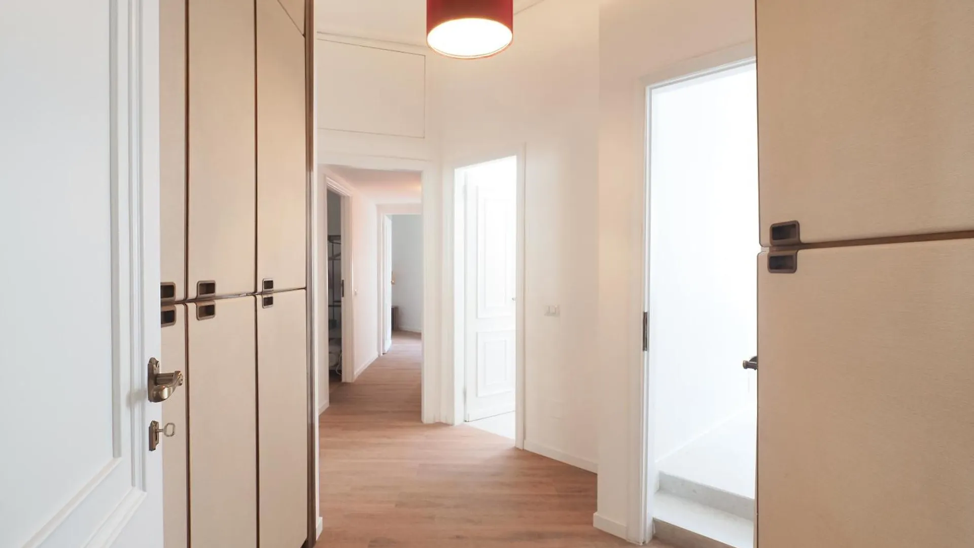 Homnest I Milano Duomo Penthouse Apartment Italy