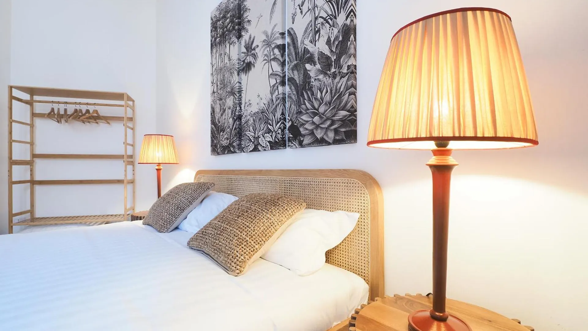 Homnest I Milano Duomo Penthouse Lägenhet